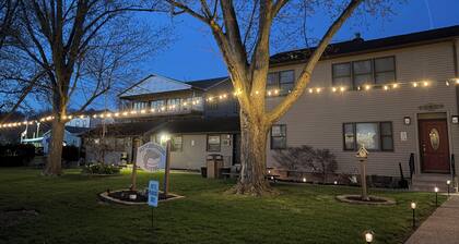 Riverside Motel