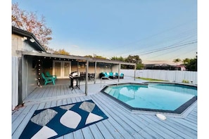 Pool - Amazing 4 Bedrooms residential home with pool (Hollywood)
