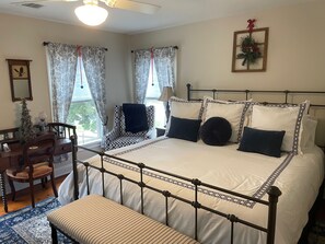 Classic Room - The Farmhouse Bed and Breakfast (Cutchogue)