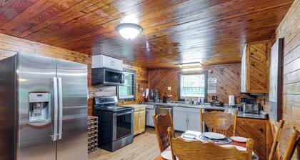 Peaceful + Cozy Cottage on Over 7 Acres w/ Creek