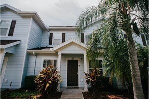 Exterior - Disney-themed beautiful townhouse near the parks (Kissimmee)