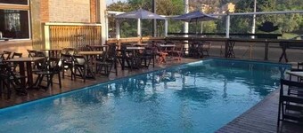 House with swimming pool carapicuiba