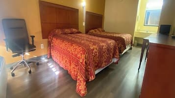 豪華雙人房, 2 張標準雙人床, 非吸煙房 | 手提電腦工作空間、免費 Wi-Fi