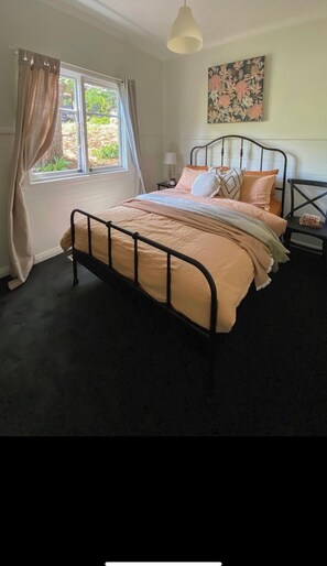 3 chambres, bureau, fer et planche à repasser, Wi-Fi gratuit