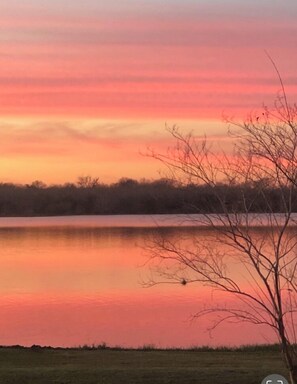 Beach - Lakehouse Birdwatcher Paradise (Mathis)