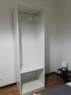 1 室のベッドルーム、WiFi、ベッドシーツ