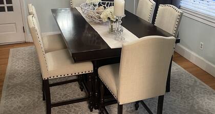 Walking distance to Carolina Cup and minutes from downtown