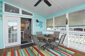 Outdoor dining - 383 East Lake Cottage in Oceanside Village (Surfside Beach)