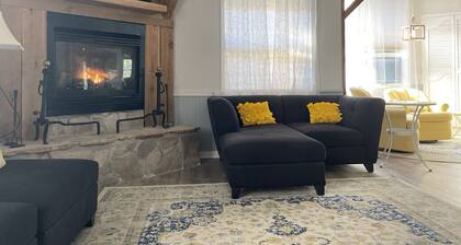 Room 2 - The Inn at Dirickson Creek