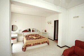 Classic Double Room | Free WiFi - Hotel Splendid (Ruse)