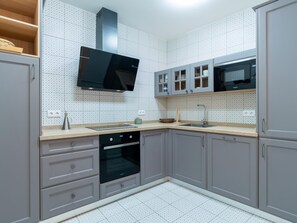 Fridge, microwave, oven, dishwasher - Holi - Rent Peñuelas (Sevilla)