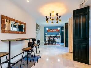Dining - Holi - Rent Peñuelas (Sevilla)