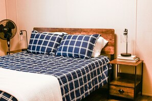 3 soverom, reiseseng for barn og sengetøy