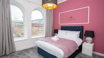 1 bedroom, iron/ironing board, travel crib, WiFi