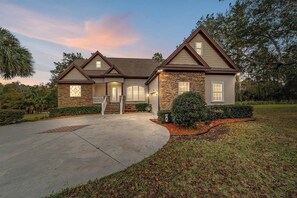 Exterior - The Home Away From Home (Ocala)