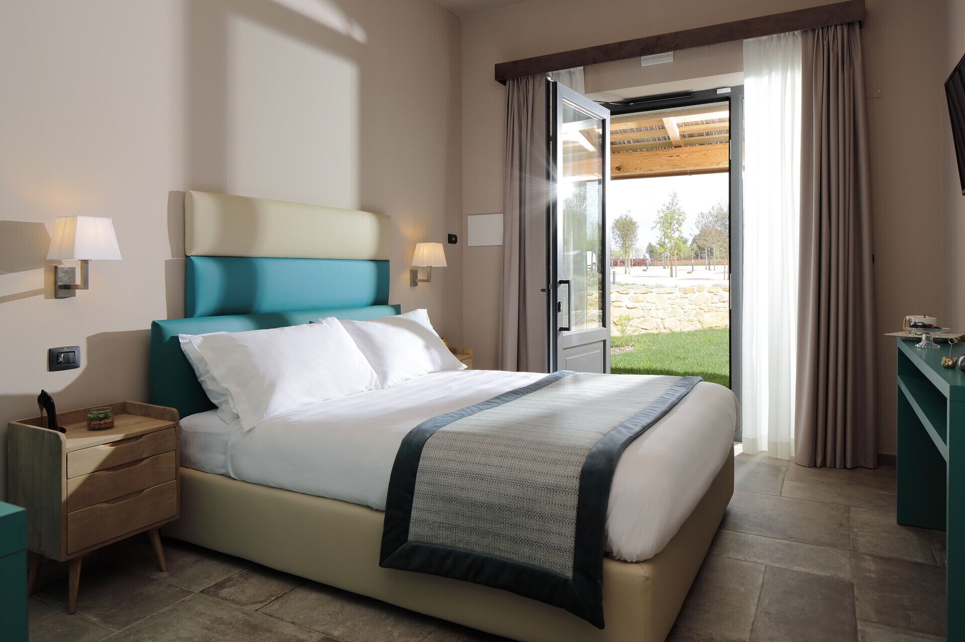 10 chambres, Wi-Fi, draps fournis