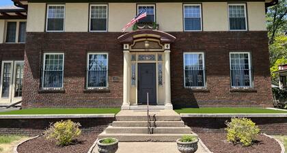 Historic charm - Modern comfort! Charming home & neighborhood w large backyard