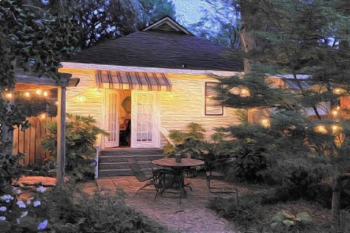 Urban Guest Cottage.