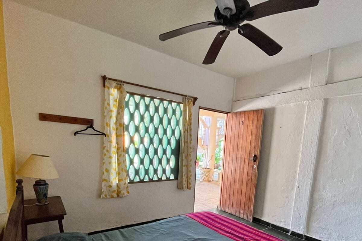 Basic Double Room Single Use | Down comforters, WiFi (free)