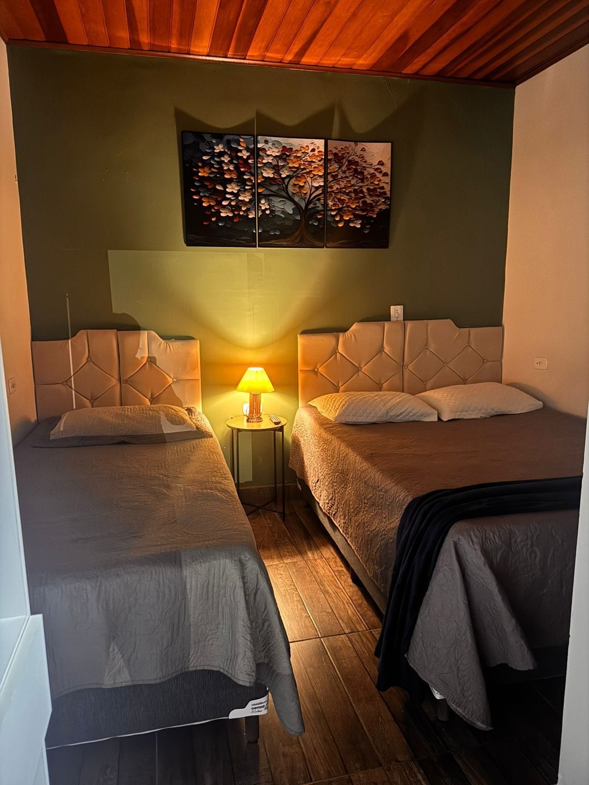 Superior Triple Room | Iron/ironing board, free WiFi