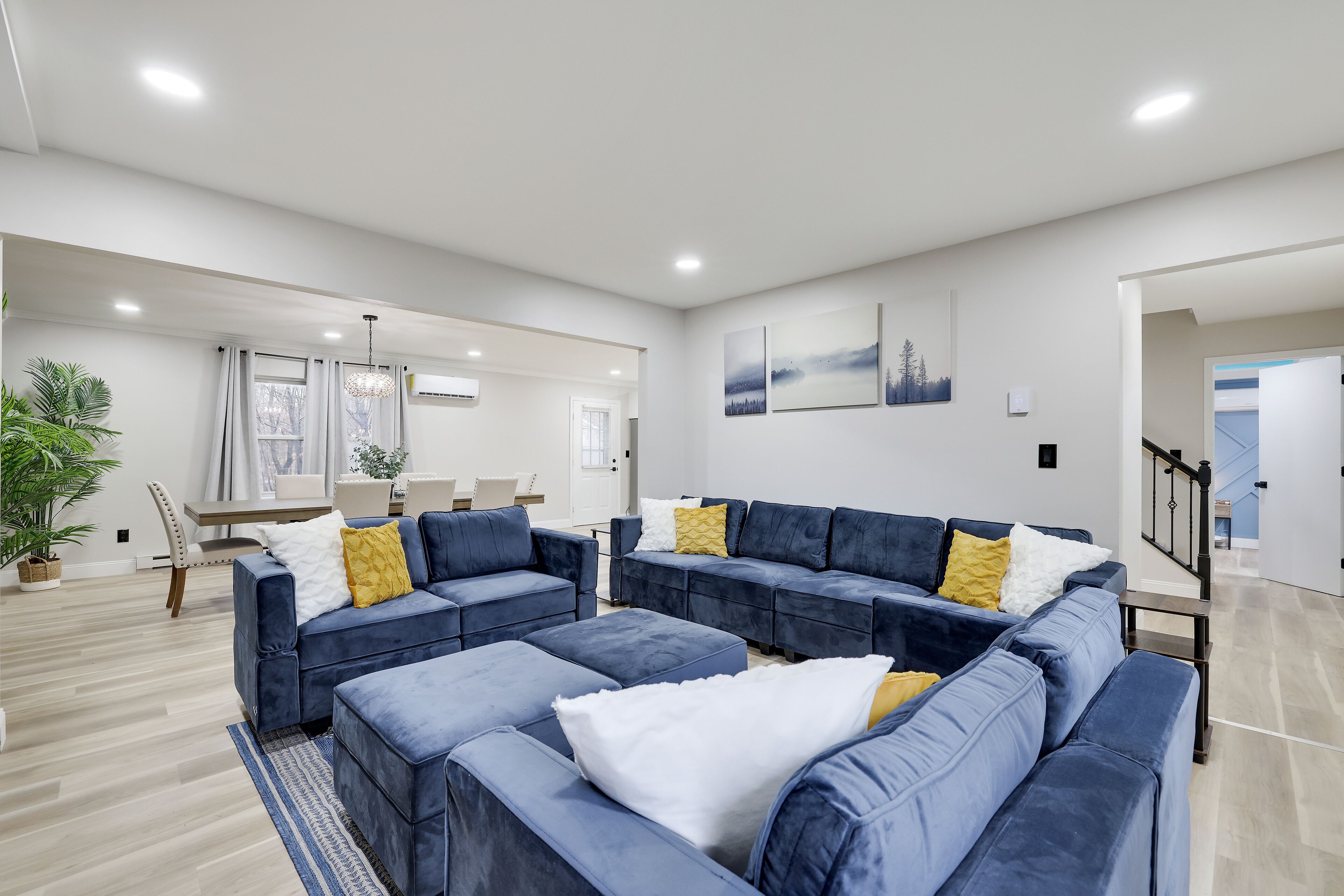 Smart-TV, Kamin, Tischfußball