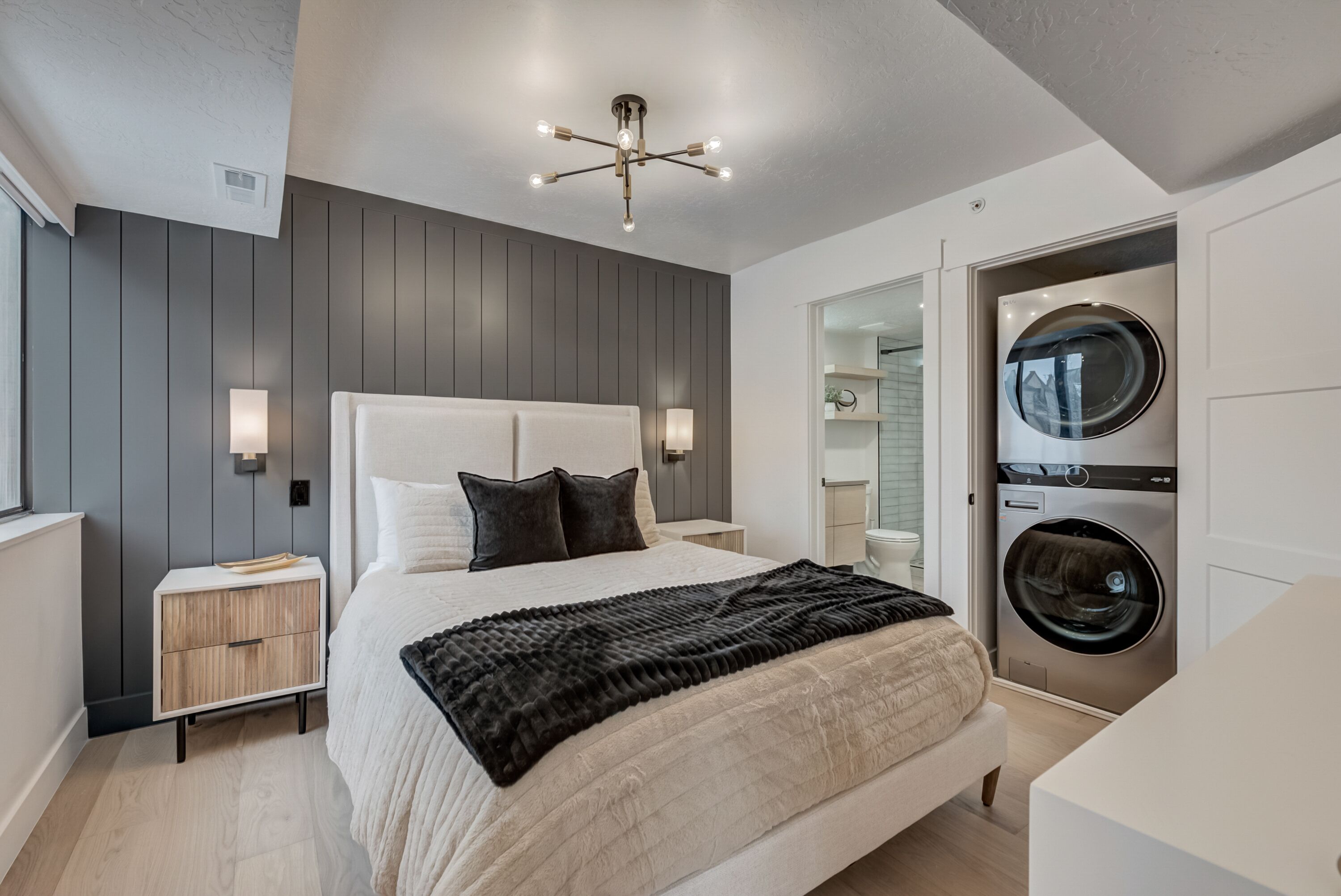 2 間睡房、熨斗/熨衫板、可攜式嬰兒床、免費 Wi-Fi