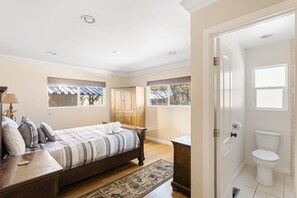 3 habitaciones, tabla de planchar con plancha y wifi gratis