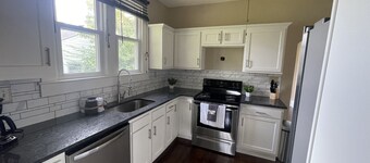 Cute 2 bed 1 bath with off street parking