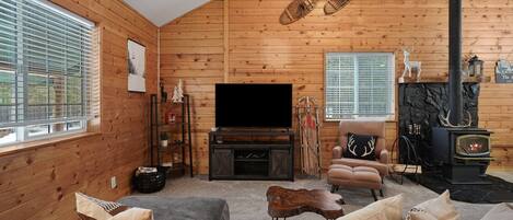 Tv, eldstad och tv-spel