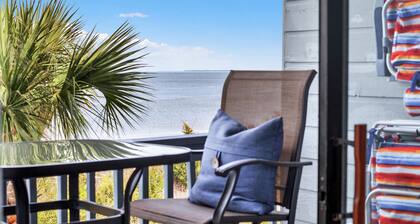 Beautiful Water Views, Steps to Beach