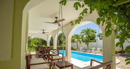 Quaint Villa with Beautiful gardens