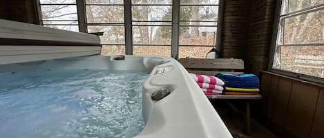 室内 SPA 浴缸