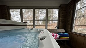 A hot tub with a view of trees outside. - Incredible 5 bed 2 bath w/ HOT TUB close to Pitt (Bethel Park)