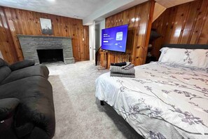 4 Schlafzimmer, Schreibtisch, Bügeleisen/Bügelbrett, kostenloses WLAN