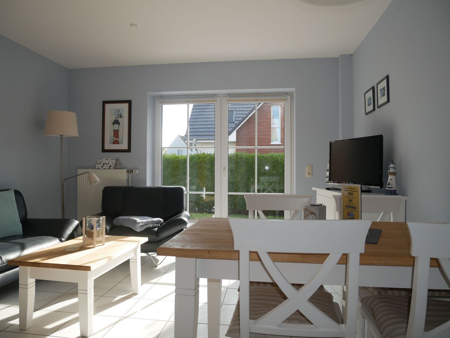 Télévision, table de tennis de table