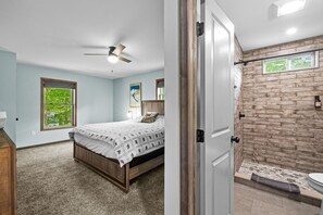 6 Schlafzimmer, Reisekinderbett, kostenloses WLAN, Bettwäsche