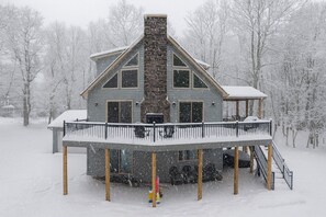 Exterior - Hot Tub, Large 6 Bed, Game Room, Shuffleboard (Albrightsville)