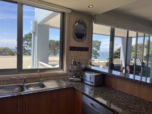 Interior - Beachfront lux The Esplanade Phillip Island  (Cowes)