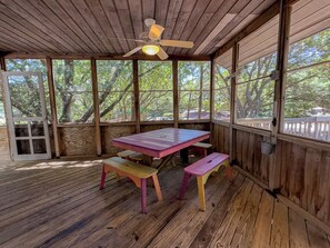 Outdoor dining - Otter Banks - 3 BR Ranch-style Home w/Entry Ramp and Dogs Allowed (Southern Shores)