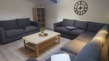 Televisie en een tafeltennistafel