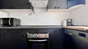 Fridge, microwave, oven, dishwasher