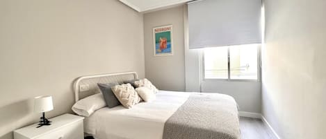 4 bedrooms, Internet, bed sheets