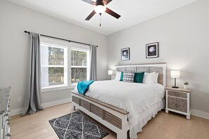 3 chambres, bureau, fer et planche à repasser, Wi-Fi gratuit