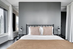 1 bedroom, iron/ironing board, WiFi, bed sheets - Lovely Enge 2.5 Room w/ Storage & W/D, in Fifa Museum, by Blueground (Zurich)