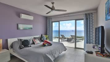 3 bedrooms, in-room safe, desk, iron/ironing board