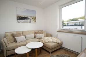 TV, stereo - Villa Jolie - Villa Jolie Wohnung Nr. 09 (Sellin)