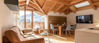 Casa Flora near train station