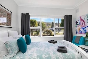 3 soverom, strykejern/-brett, wi-fi og sengetøy