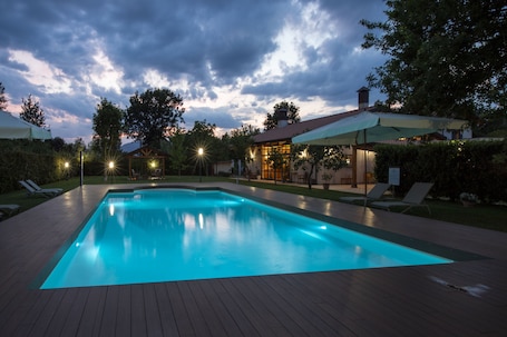 Seasonal outdoor pool