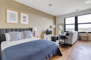 Ferros/tábuas de passar roupa, Wi-Fi, roupa de cama